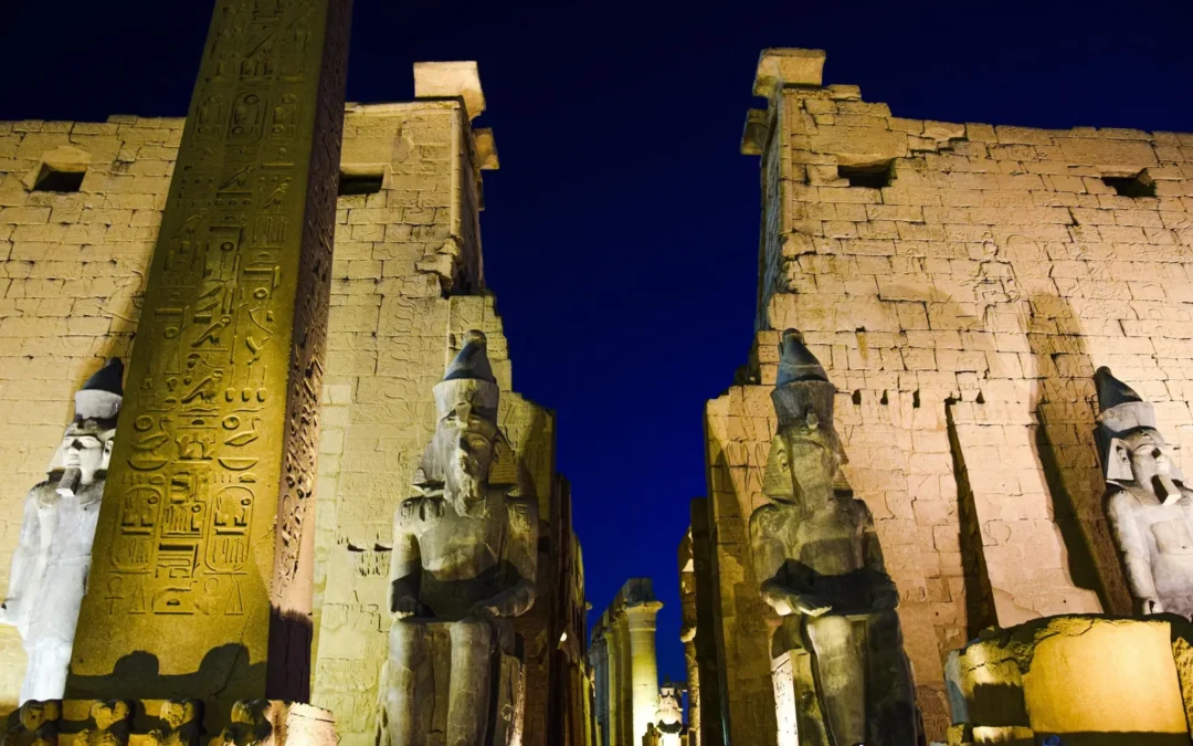 Eclipse Solar en Luxor: 8 días por Egipto