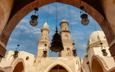 Cómo Explorar El Cairo Islámico De Noche
